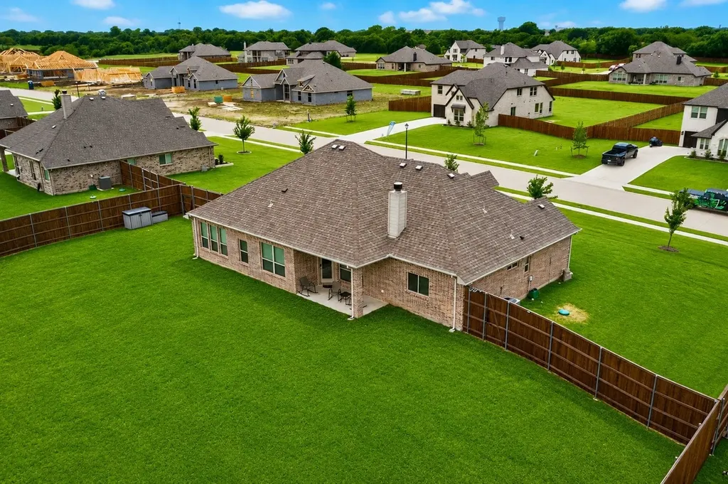 690 Serenity Lane Red Oak TX 75154