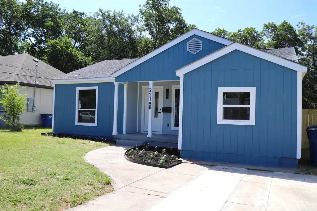 2218 Kathleen Avenue Dallas TX 75216