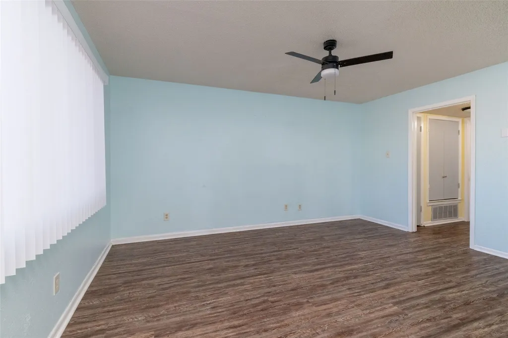 104 Harbor Drive Runaway Bay TX 76426