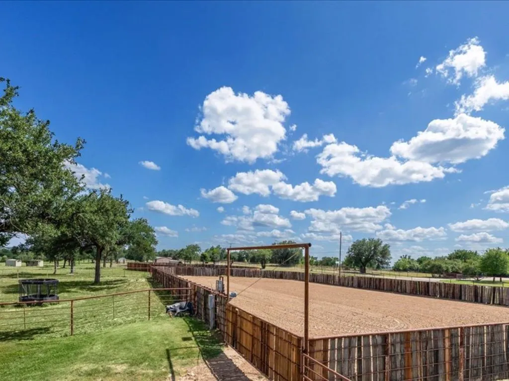 4314 County Road 1008 Glen Rose TX 76043