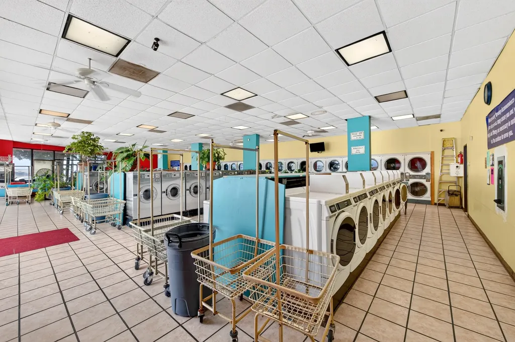 6648 Lemmon Avenue Dallas TX 75209