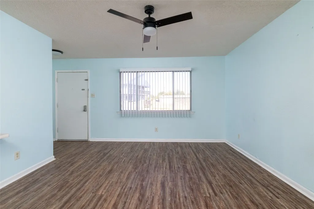 104 Harbor Drive Runaway Bay TX 76426