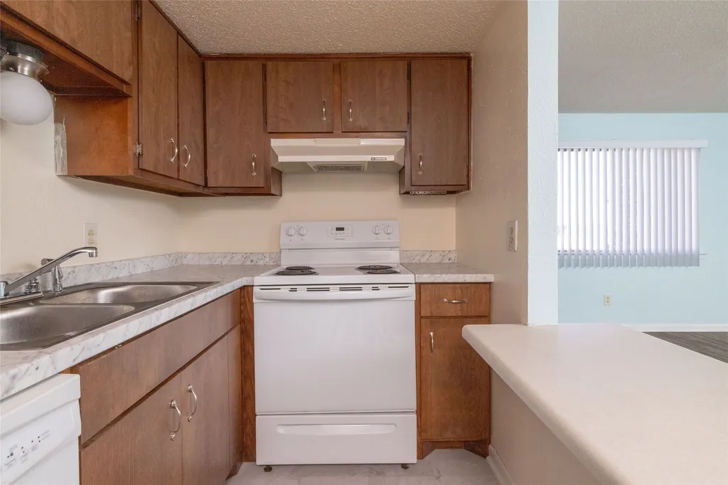 104 Harbor Drive Runaway Bay TX 76426