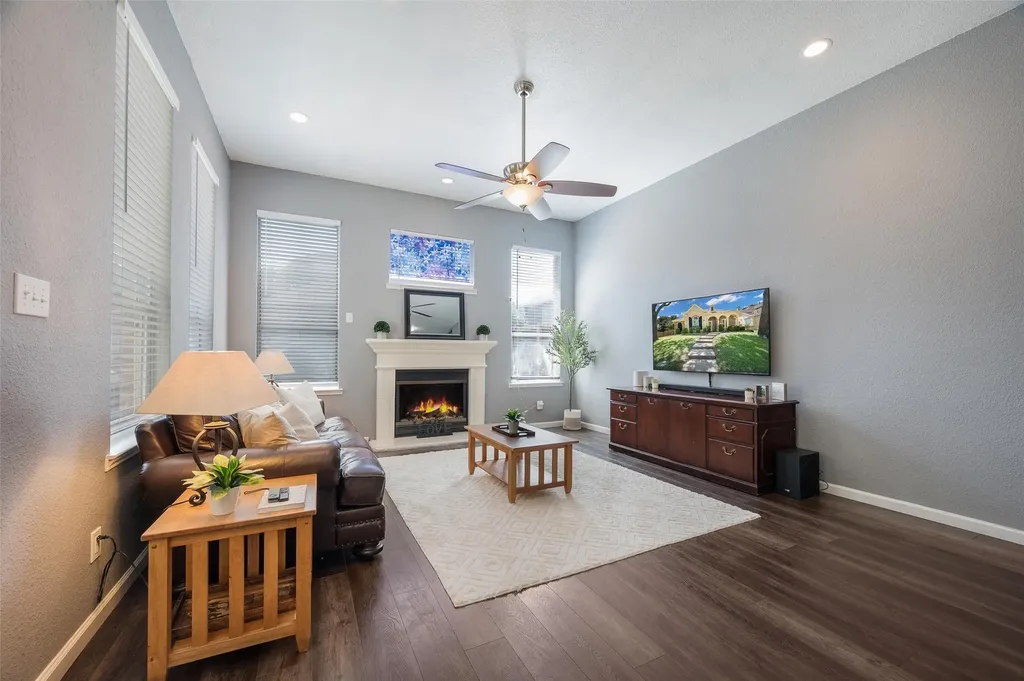2616 Black Canyon Drive Mckinney TX 75072