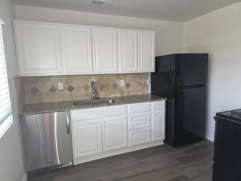 2505 Western Drive Garland TX 75042