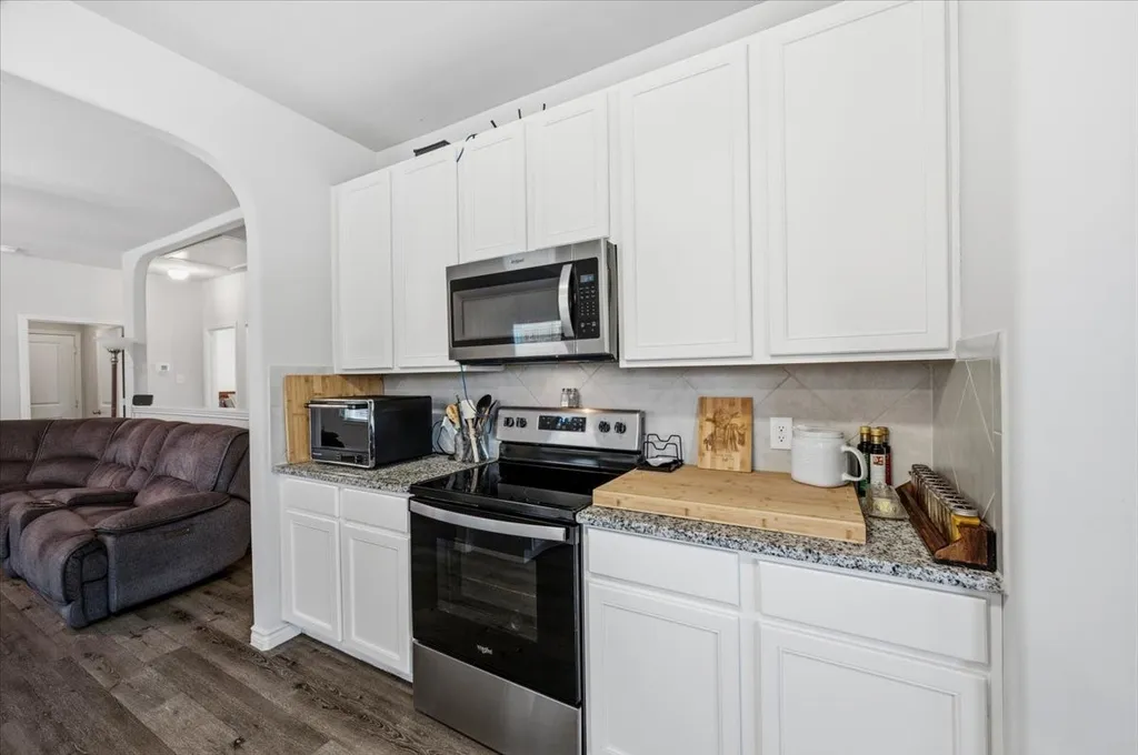 1709 Mark Lane Ennis TX 75119