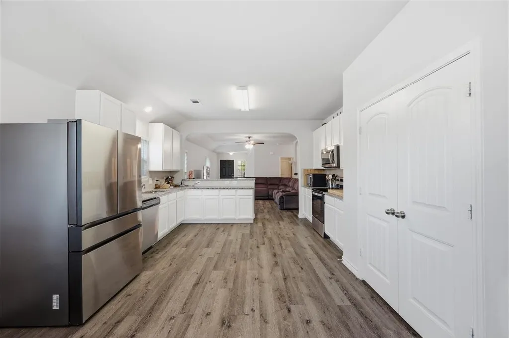 1709 Mark Lane Ennis TX 75119