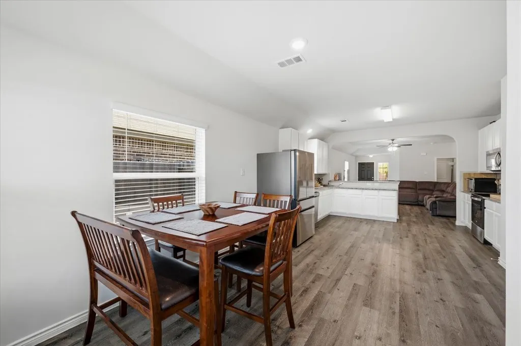 1709 Mark Lane Ennis TX 75119