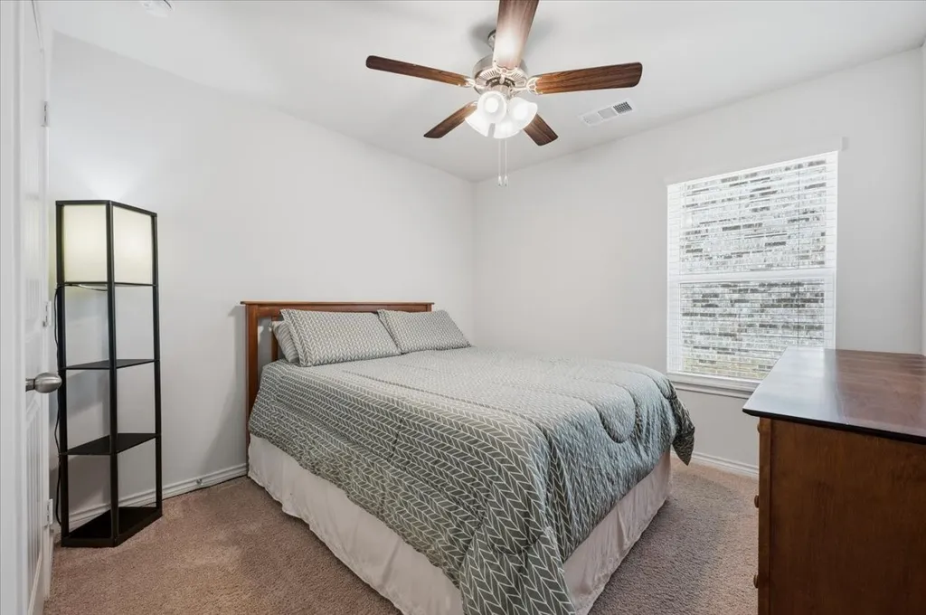1709 Mark Lane Ennis TX 75119