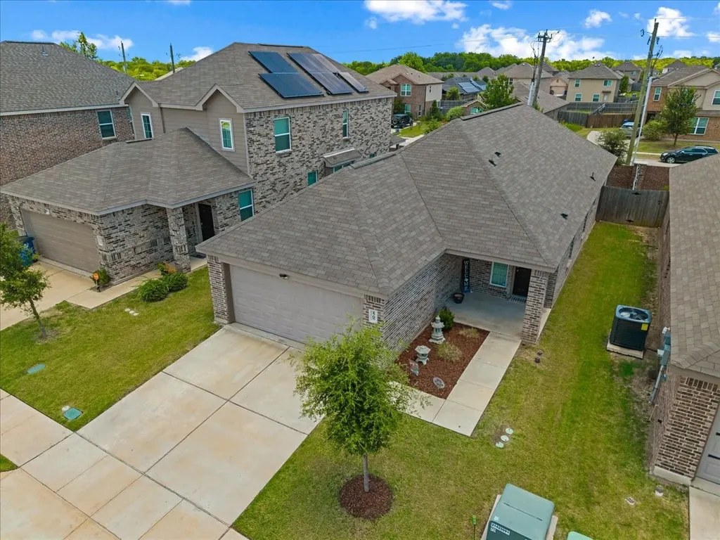 1709 Mark Lane Ennis TX 75119