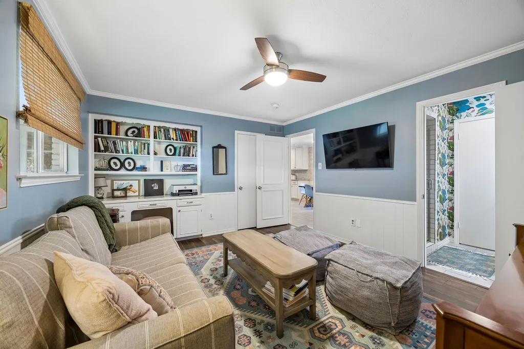 7745 La Cabeza Drive Dallas TX 75248