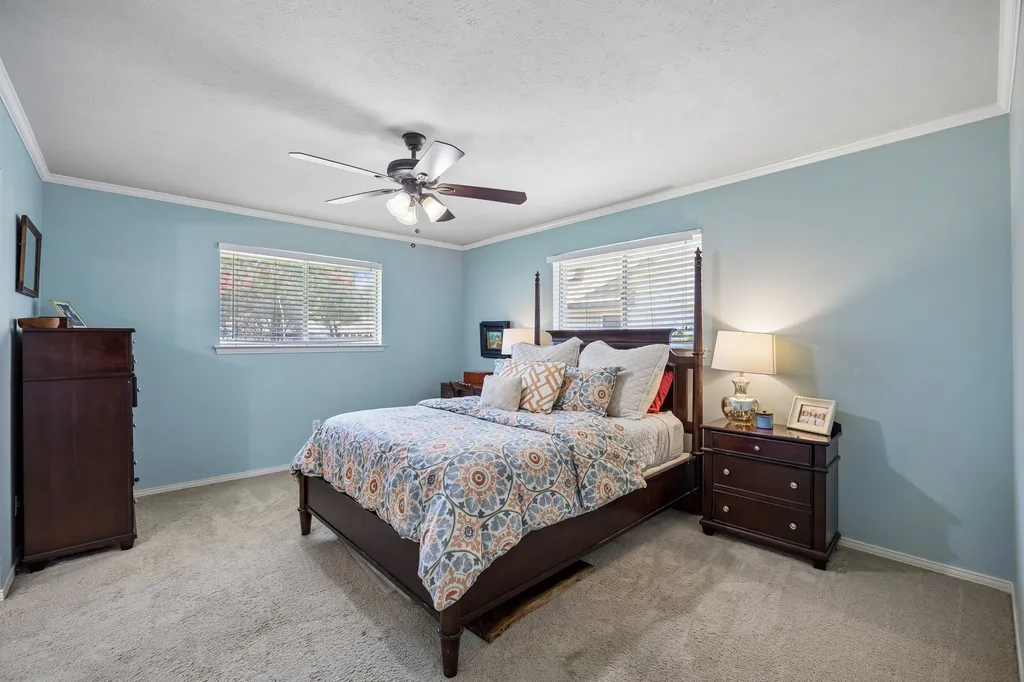 7745 La Cabeza Drive Dallas TX 75248