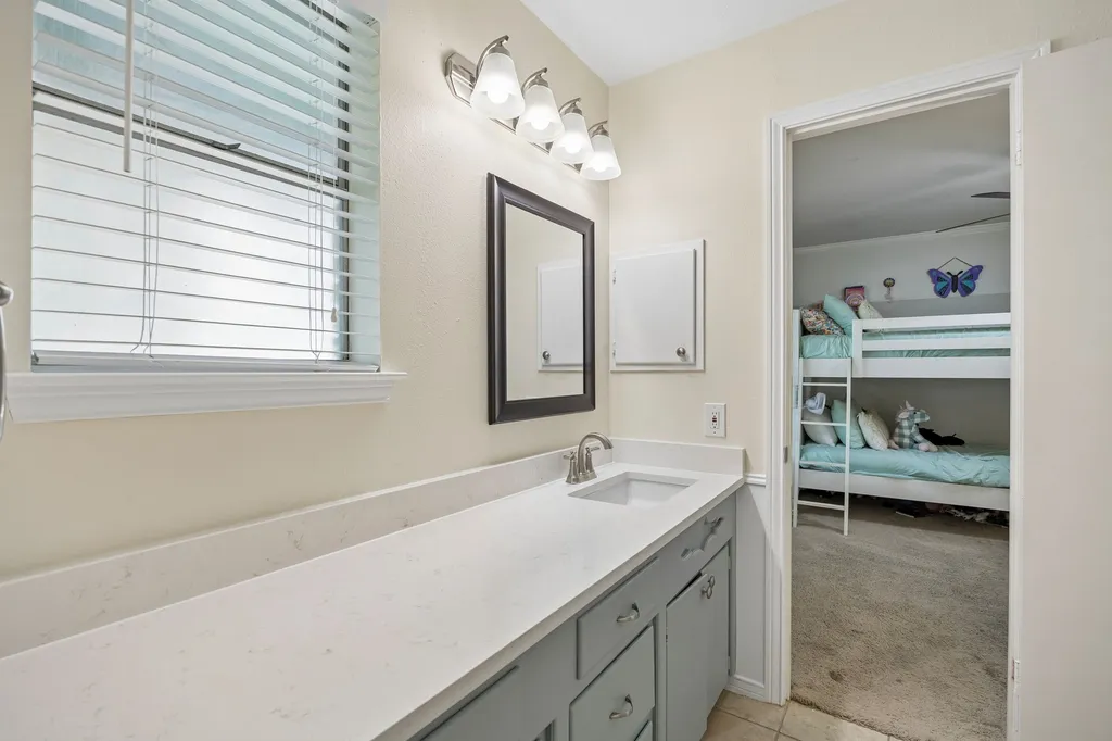 7745 La Cabeza Drive Dallas TX 75248