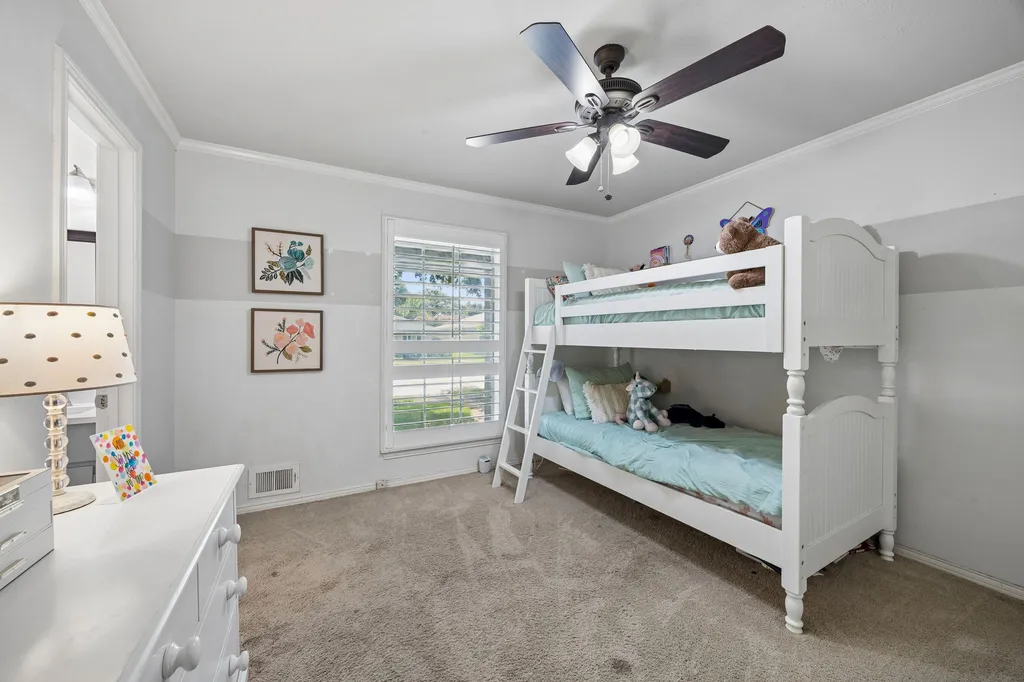 7745 La Cabeza Drive Dallas TX 75248
