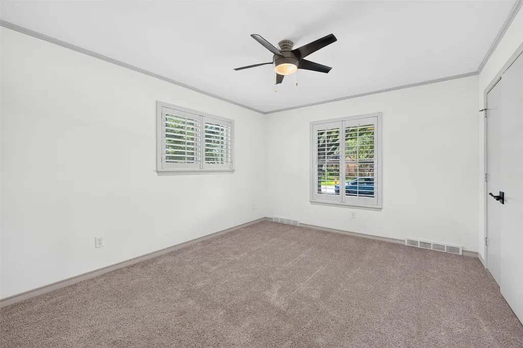 13834 Tanglewood Drive Farmers Branch TX 75234