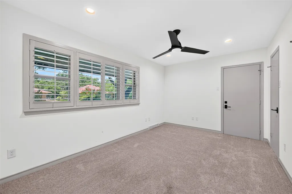 13834 Tanglewood Drive Farmers Branch TX 75234