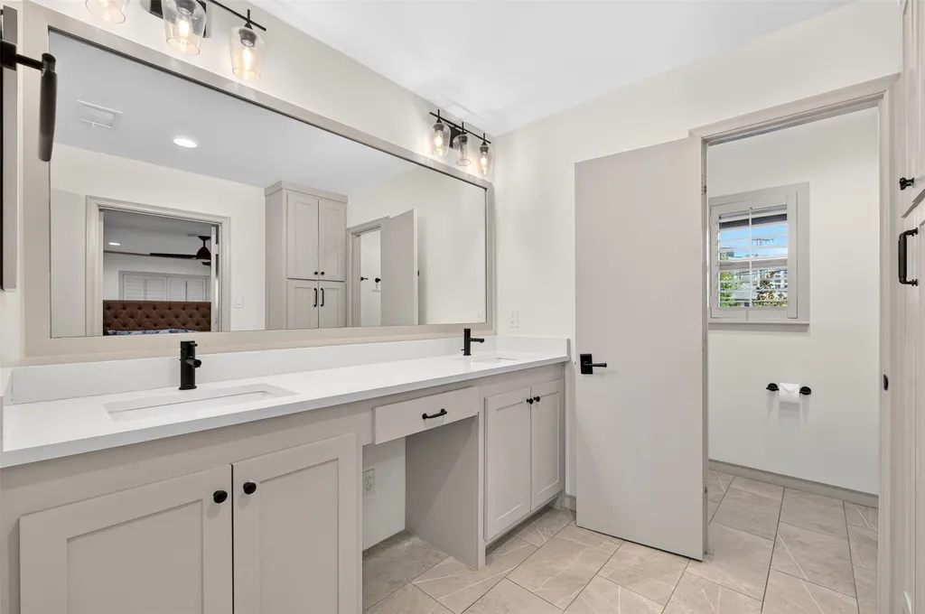 13834 Tanglewood Drive Farmers Branch TX 75234