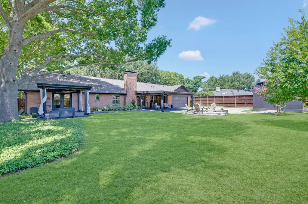 13834 Tanglewood Drive Farmers Branch TX 75234