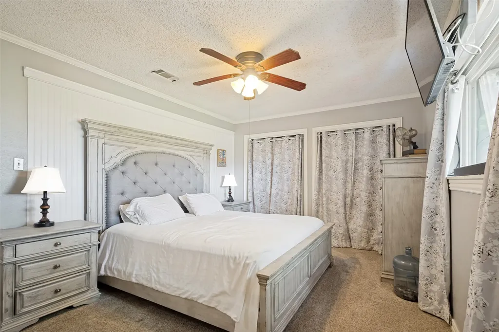 906 Clearview Street Krum TX 76249