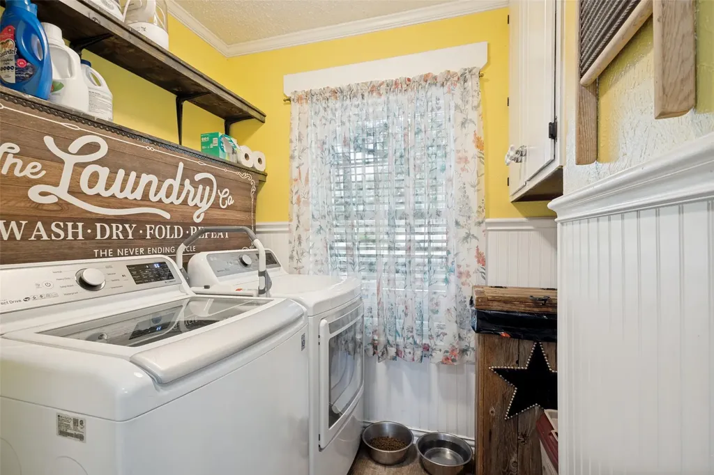 906 Clearview Street Krum TX 76249