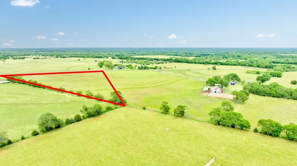 3781 Fm 151 Whitewright TX 75491