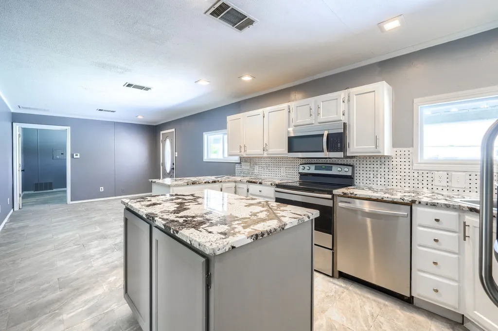 8806 Farm To Market 751 Quinlan TX 75474
