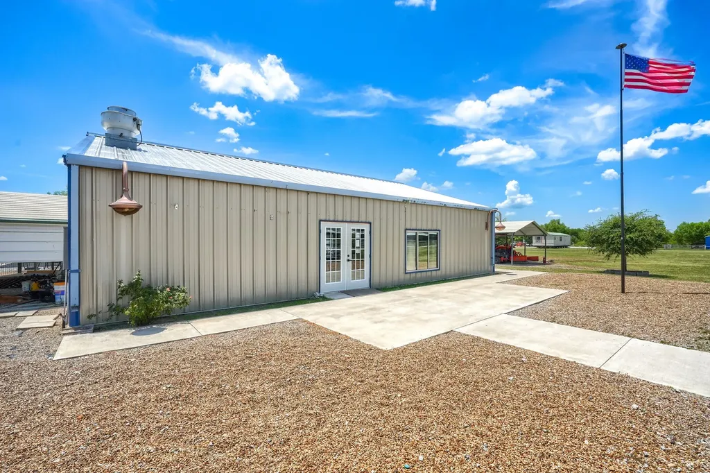 8806 Farm To Market 751 Quinlan TX 75474