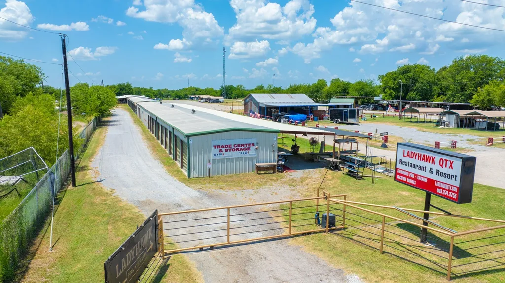 8806 Farm To Market 751 Quinlan TX 75474