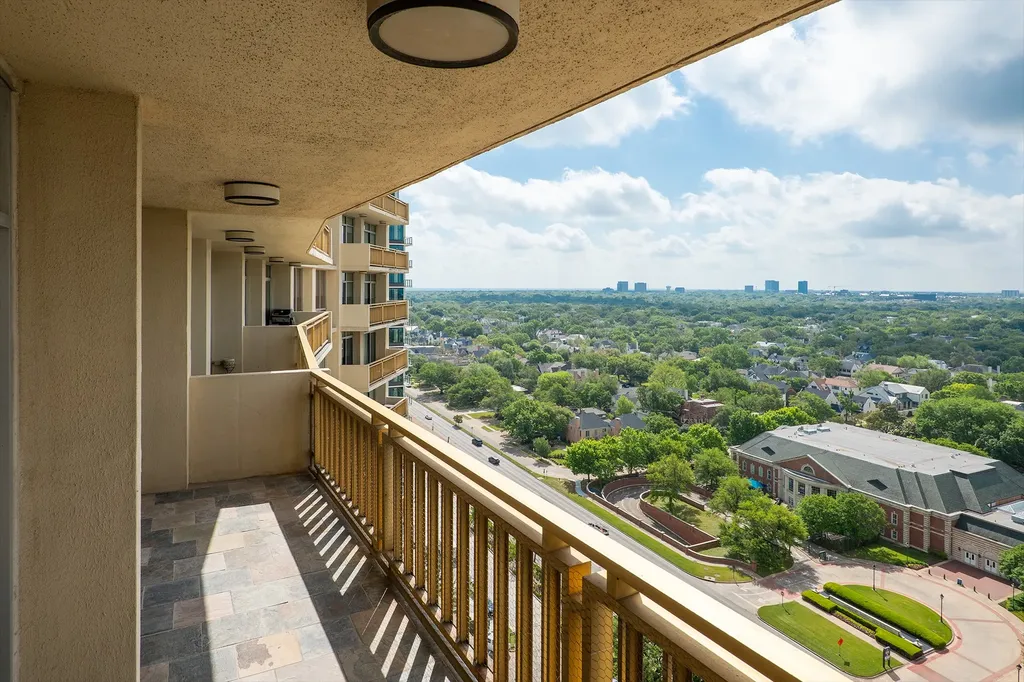 6211 W Northwest Highway Dallas TX 75225