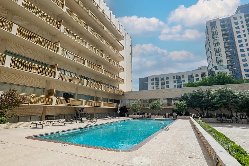 6211 W Northwest Highway Dallas TX 75225
