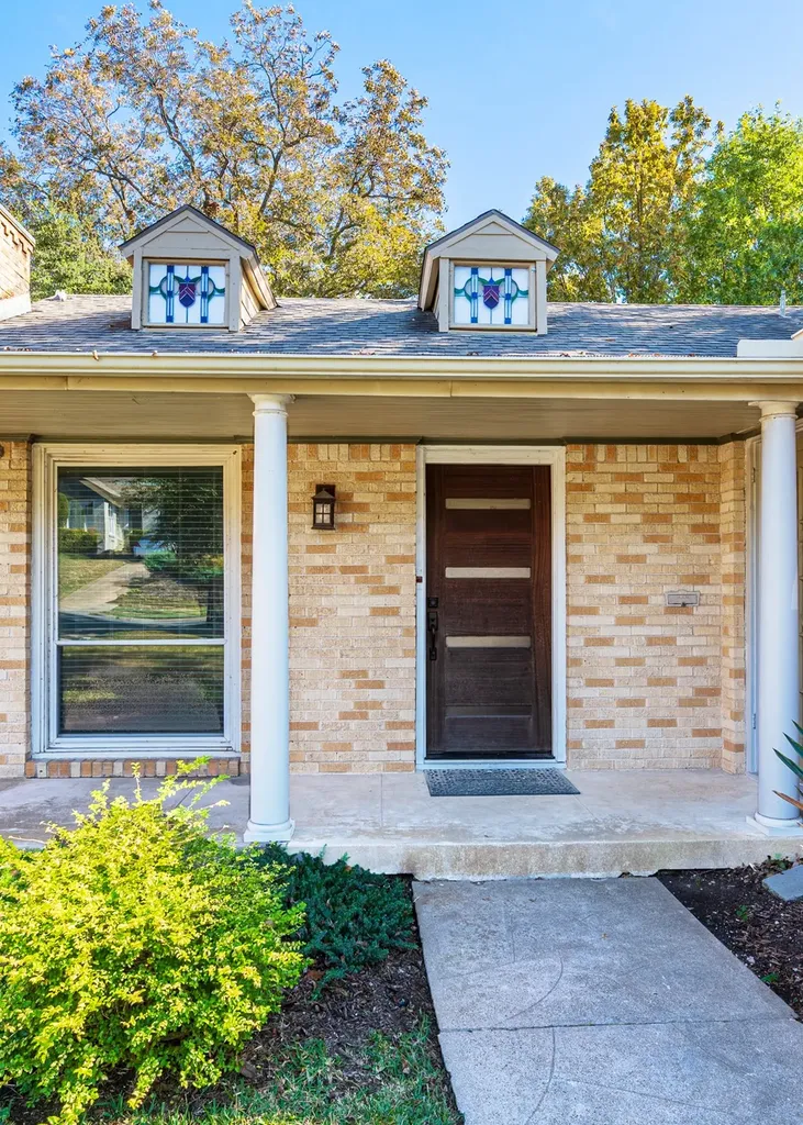 6802 Vivian Avenue Dallas TX 75223
