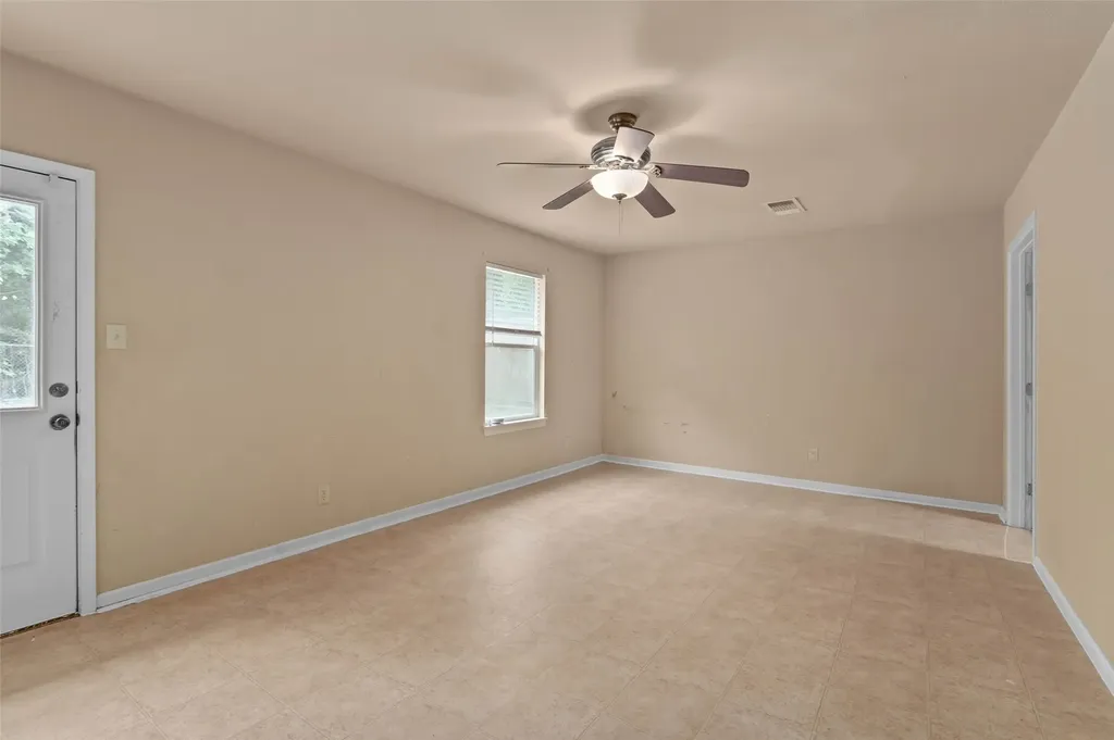 1604 Laurelwood Drive Denton TX 76209