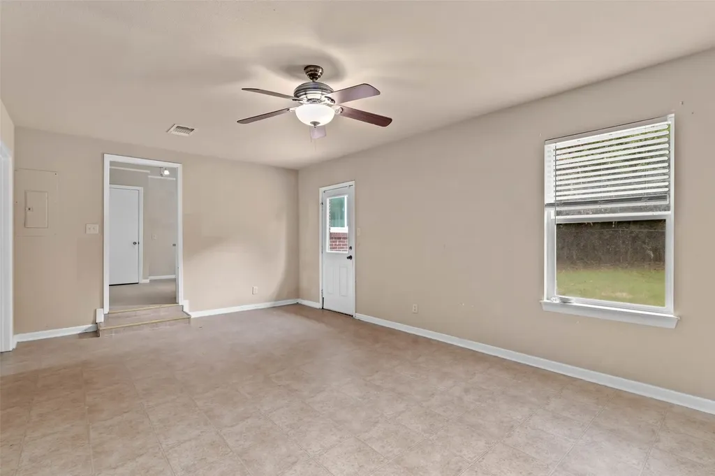 1604 Laurelwood Drive Denton TX 76209