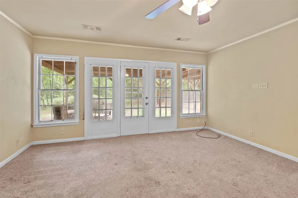 1604 Laurelwood Drive Denton TX 76209