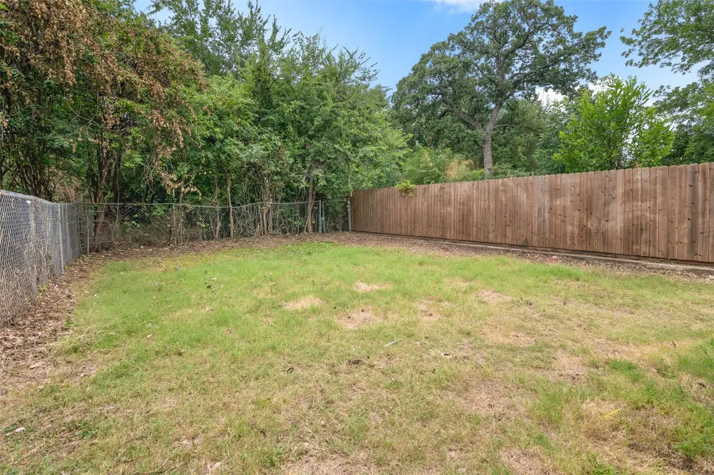 1604 Laurelwood Drive Denton TX 76209