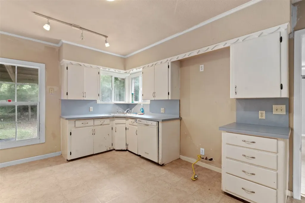 1604 Laurelwood Drive Denton TX 76209