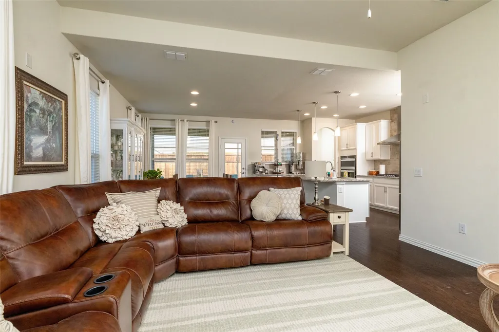 2504 Wallingford Drive Mansfield TX 76084