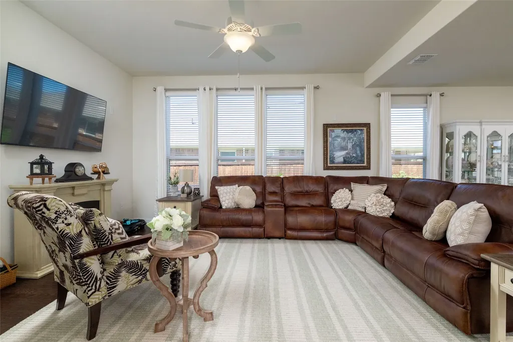 2504 Wallingford Drive Mansfield TX 76084