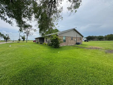 212 Golden Glow Street Victoria TX 77905