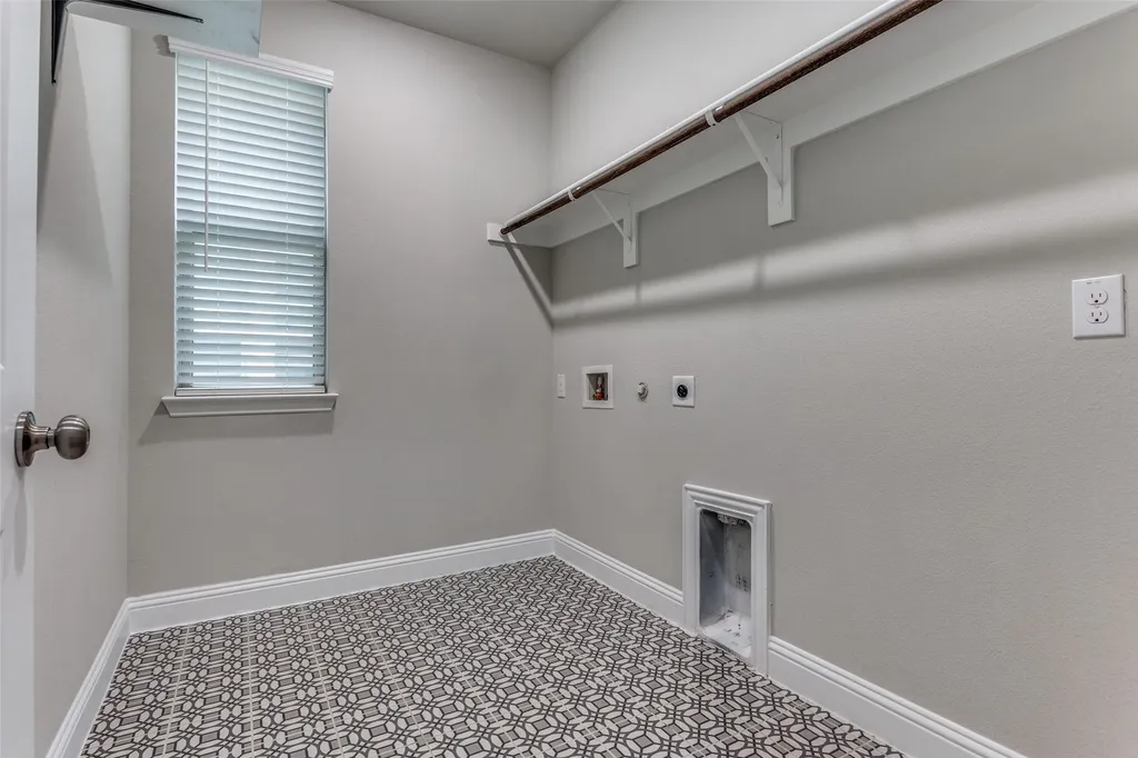 17620 Bottlebrush Drive Dallas TX 75252