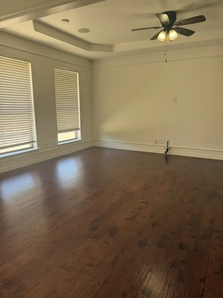 2907 Sweet Briar Street Grapevine TX 76051