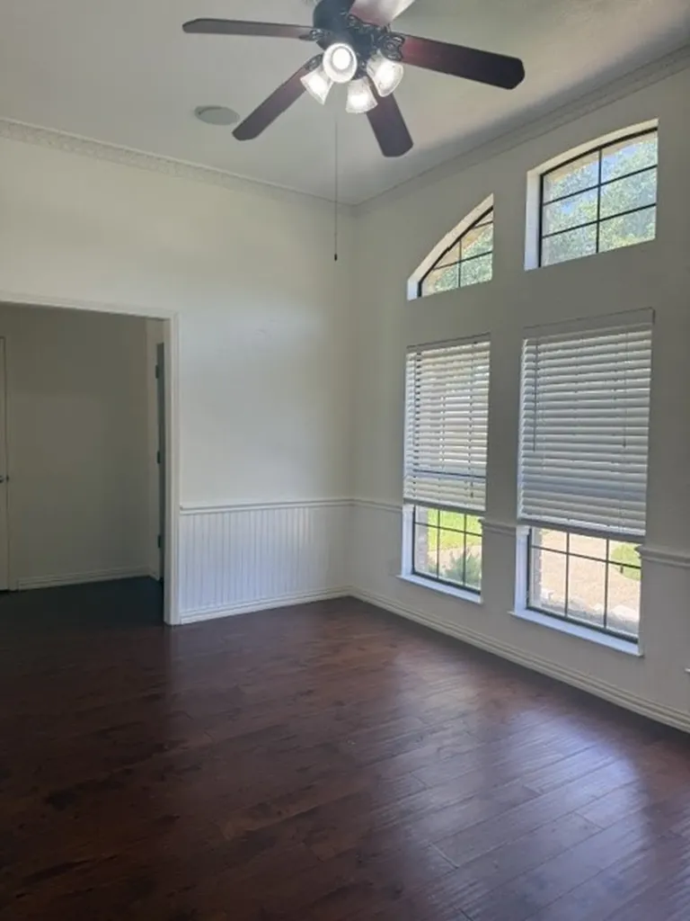 2907 Sweet Briar Street Grapevine TX 76051