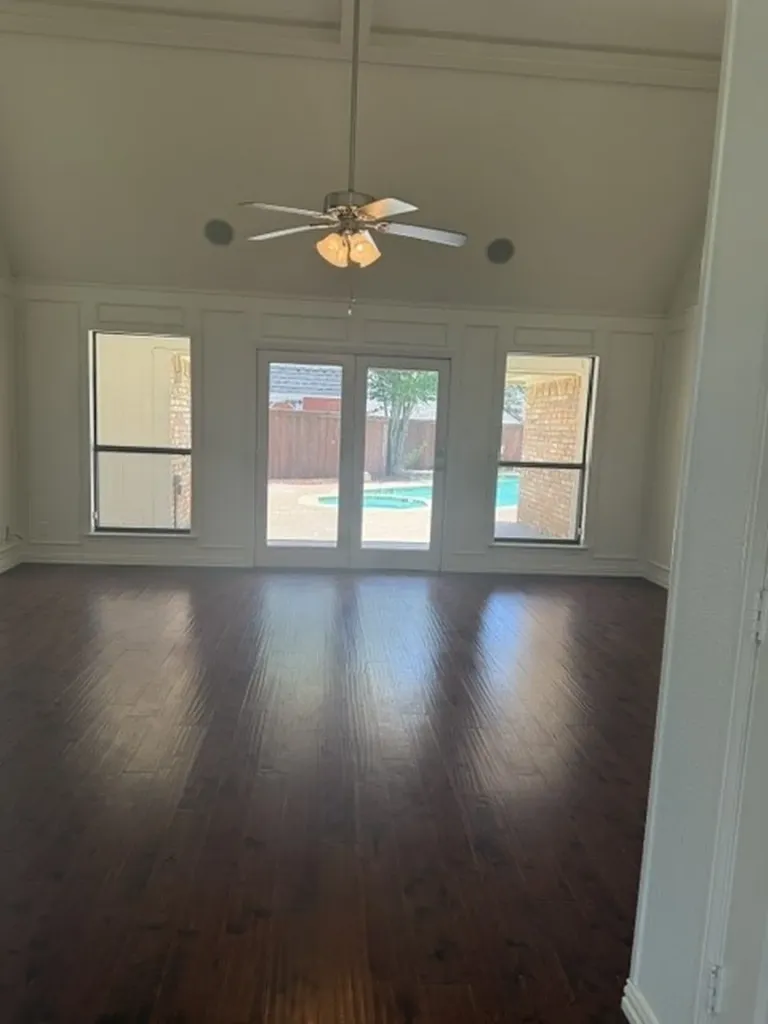 2907 Sweet Briar Street Grapevine TX 76051