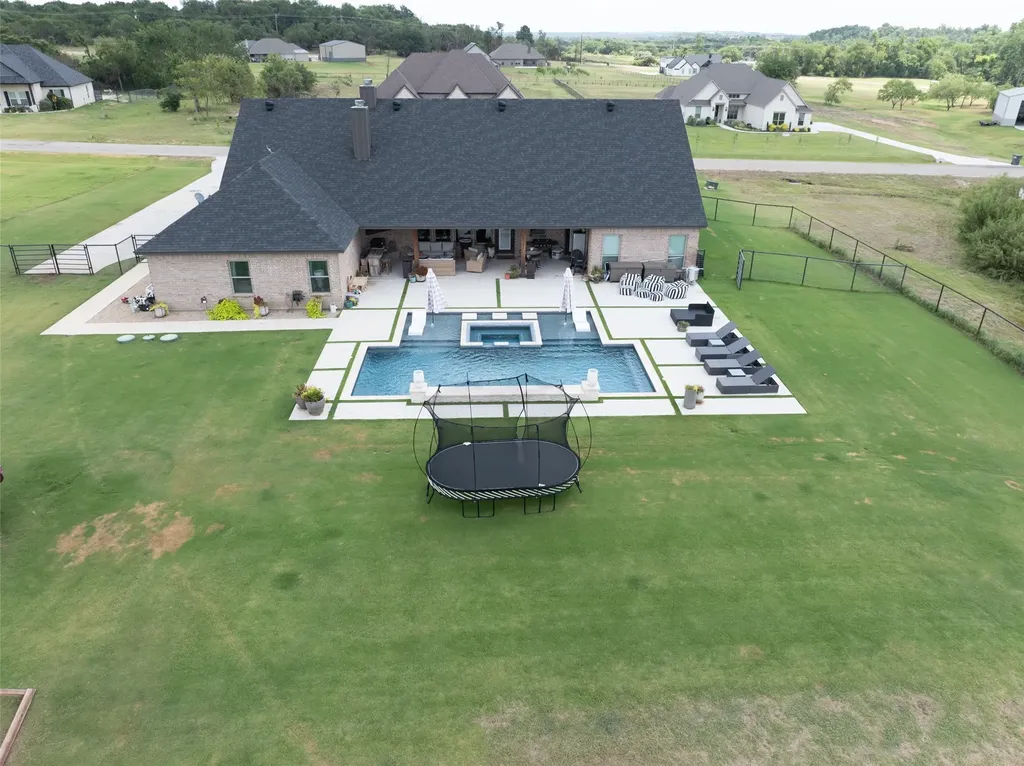 2015 Veal Circle Weatherford TX 76085