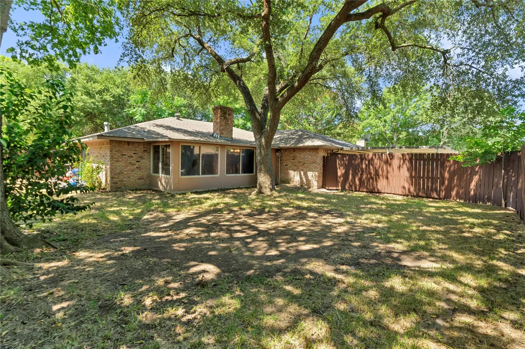 801 Waynelee Drive Lancaster TX 75146