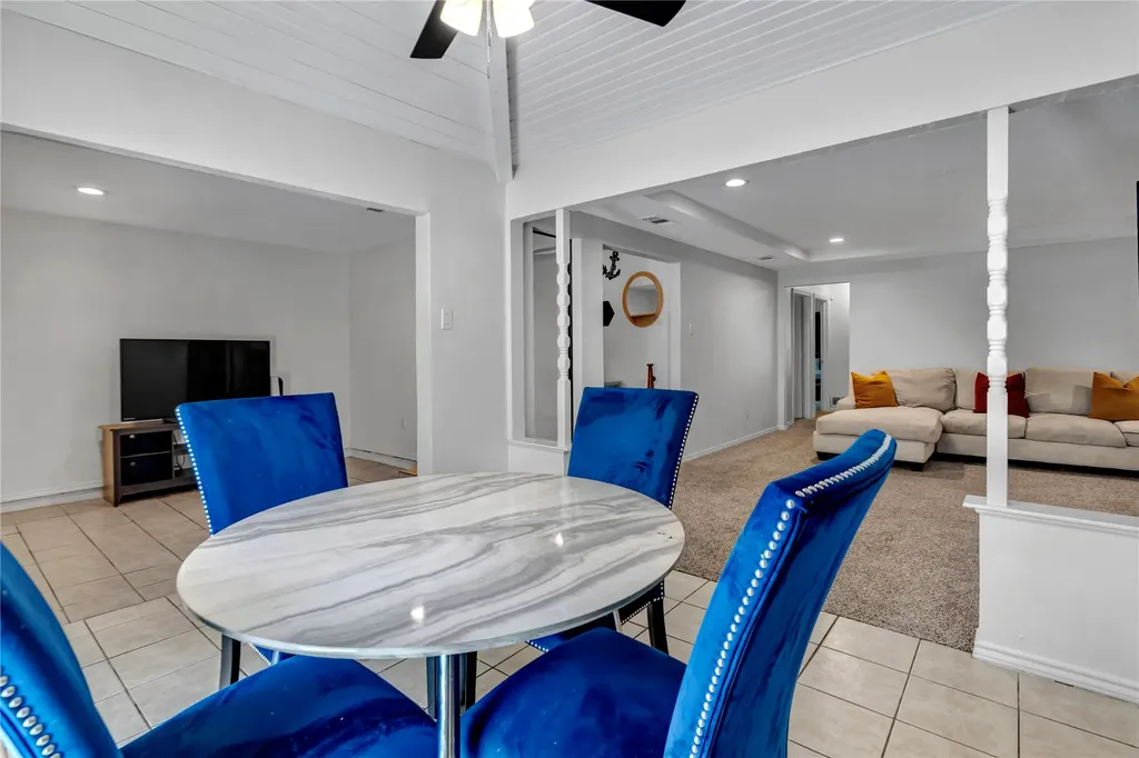 801 Waynelee Drive Lancaster TX 75146
