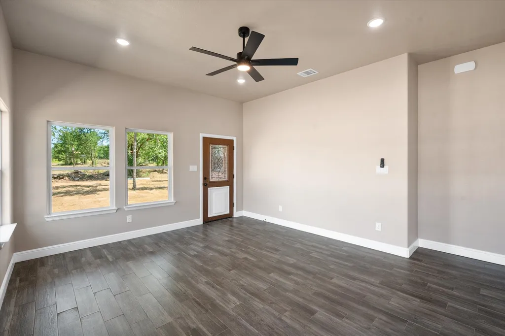 860 Fuller Avenue Cleburne TX 76031