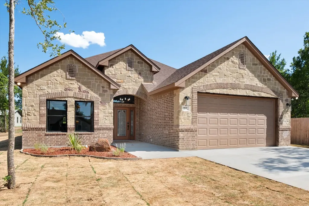 860 Fuller Avenue Cleburne TX 76031