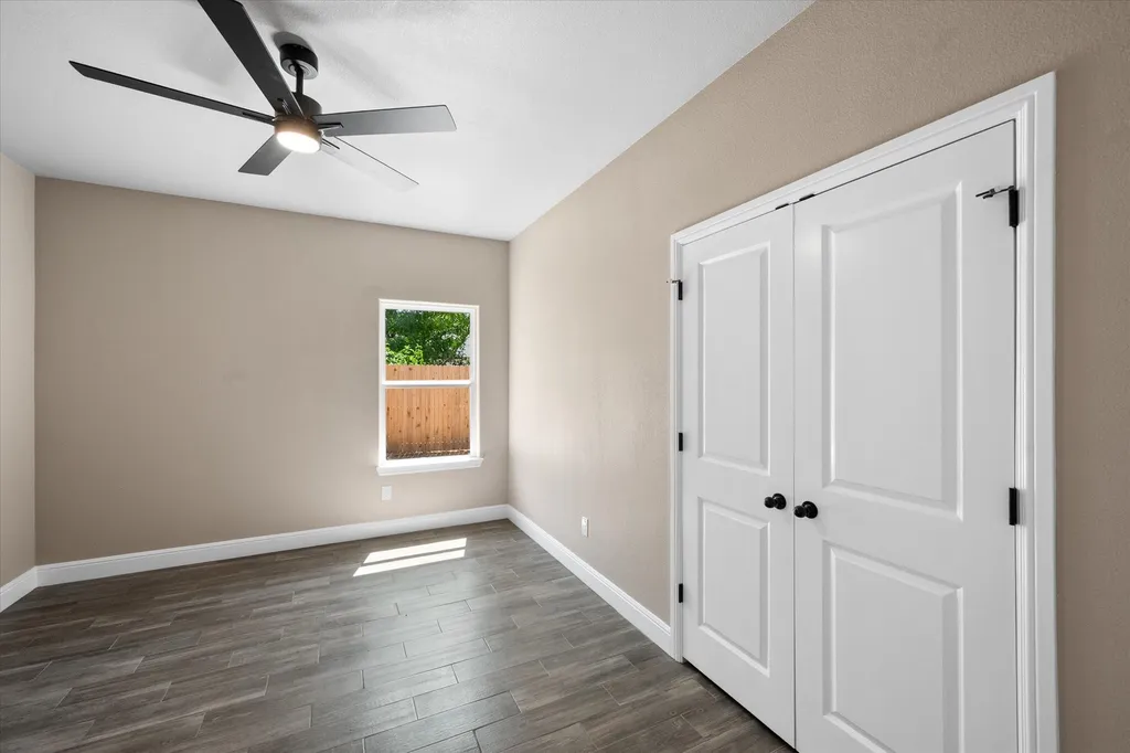 860 Fuller Avenue Cleburne TX 76031