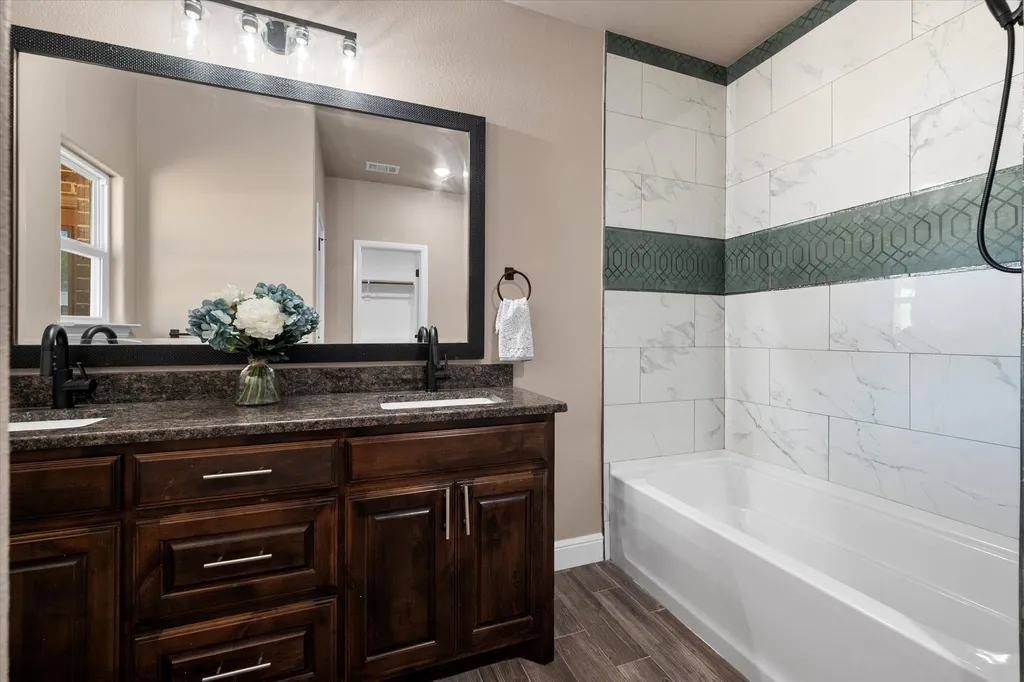 860 Fuller Avenue Cleburne TX 76031